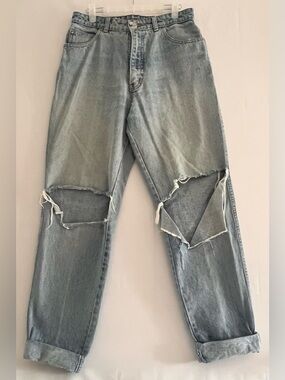 Vintage Giv 'Em Jaks High Waist Distressed Mom Jeans Light Wash